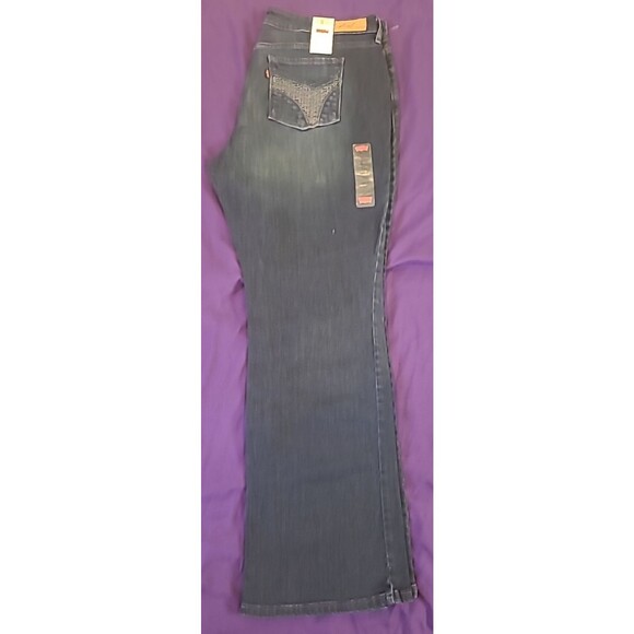 Levis Demi Curve Boot Cut Denim Jeans Mid Rise Women's Size 18W Short - Picture 1 of 4